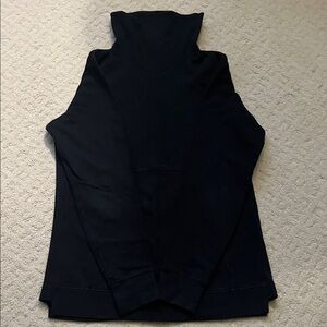 Lululemon Women's Black Turtleneck Top thick material